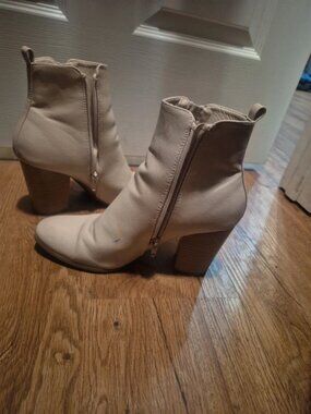 Jessica cline Womens boots